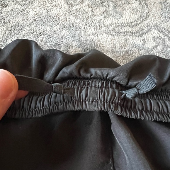 Nike Women's Dri-fit Tempo Track 3.5 Short - Picture 6 of 8